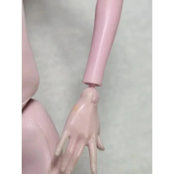 Monster High Dead Tired DRACULAURA Doll- Two Right Hands- Nude- READ - Picture 7 of 11